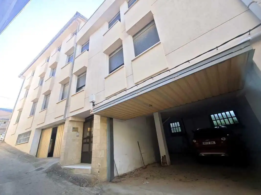 Vista exterior de Piso en venta en Deza