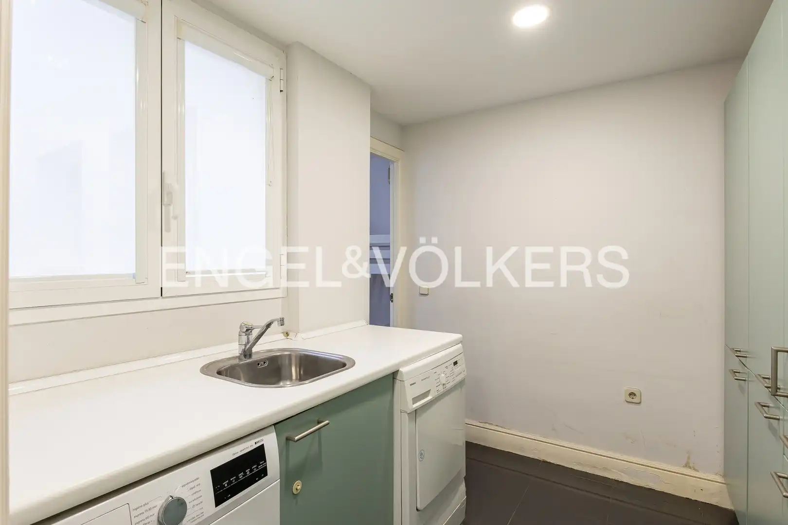 Cocina de Piso en venta en Madrid con Calefacción, Terraza y Trastero