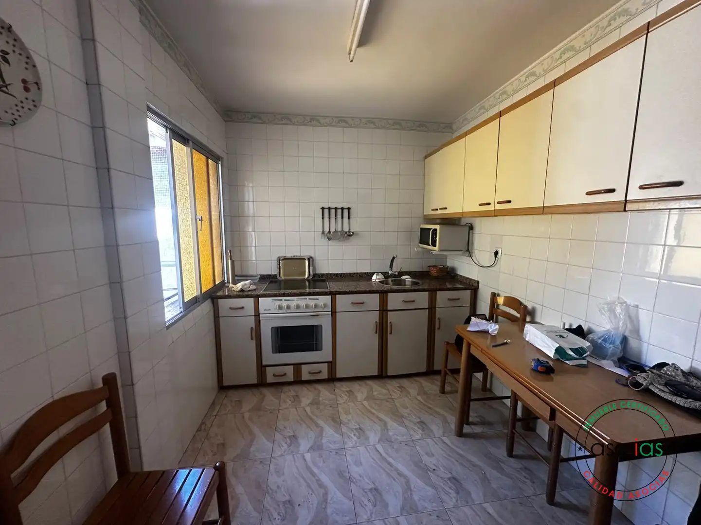 Cuina de Pis en venda en Gijón  amb Calefacció i Parquet