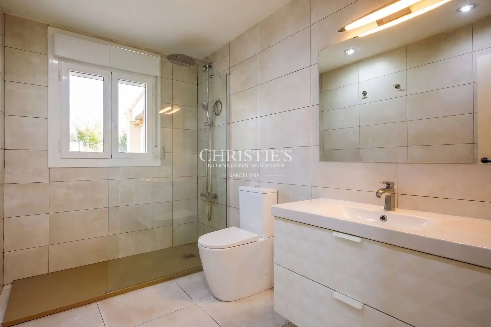 Baño de Casa o chalet en venta en Argentona con Aire acondicionado, Calefacción y Terraza