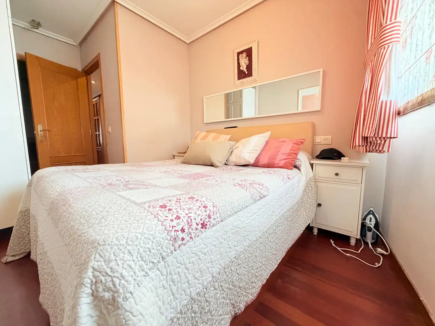 Habitación de Piso en venta en Avilés con Parquet, Trastero y Amueblado