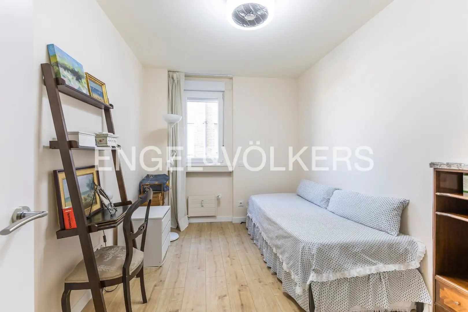 Schlafzimmer von Wohnung zum Verkauf in Madrid mit Klimaanlage, Heizung und Parkett