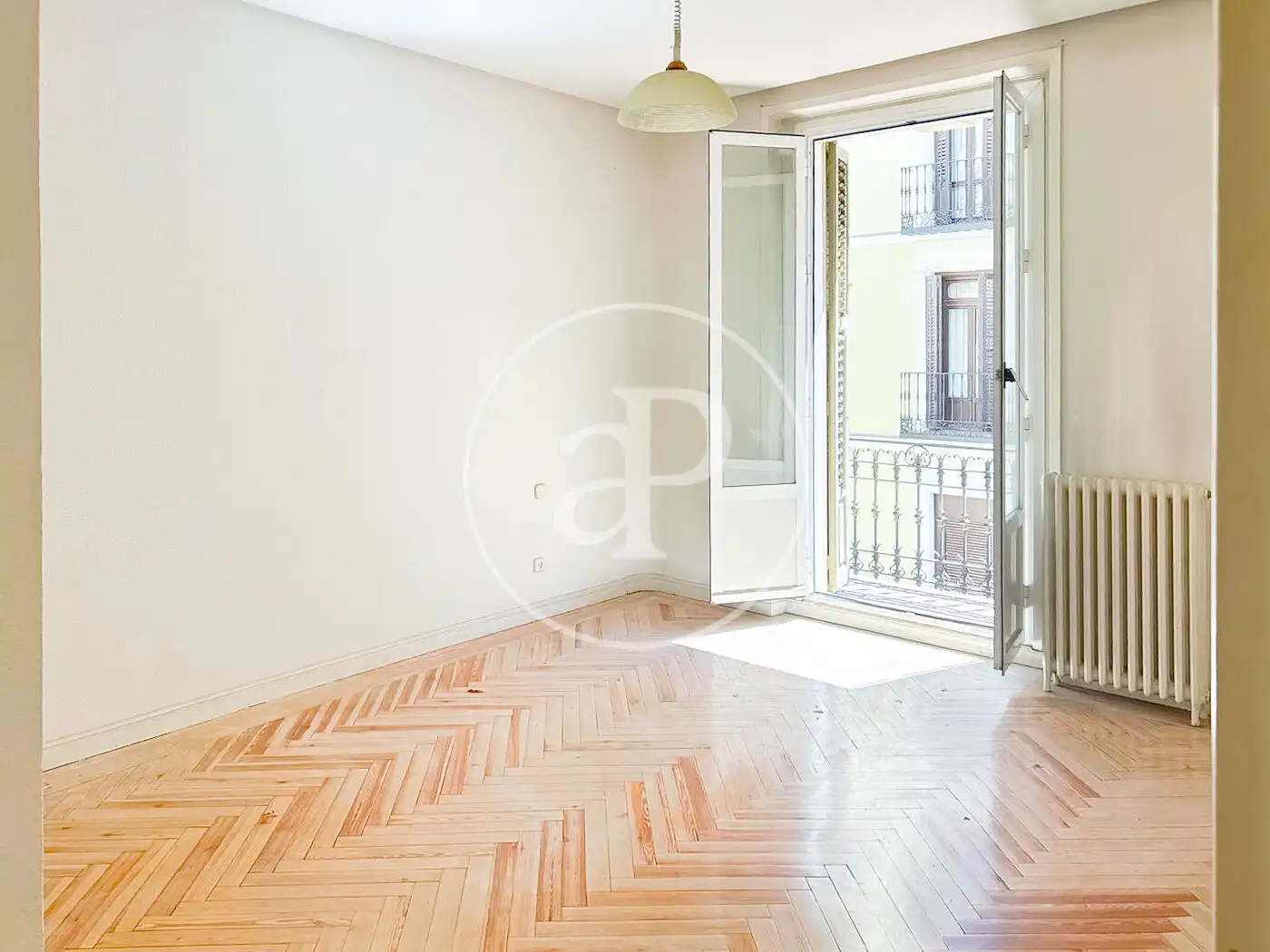 Living room of Flat for sale in Madrid  with Heating, Storage room and Balcony