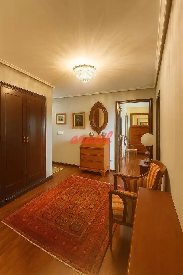Habitación de Piso en venta en Ourense Capital  con Aire acondicionado, Calefacción y Trastero