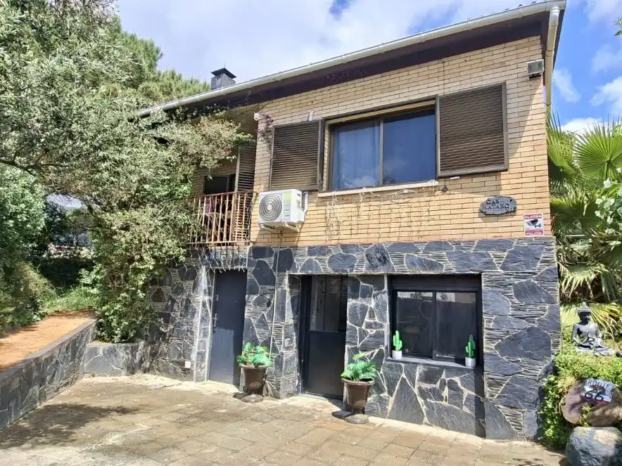 Casa amb jardí en venda a Carrer Saragossa 9, imagen 4