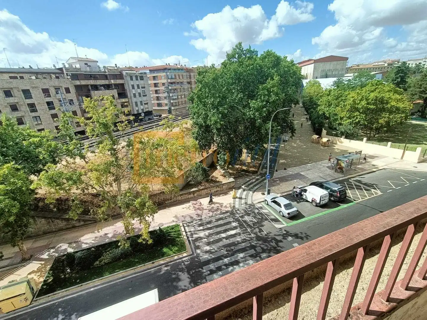 Appartamento con terrazza in vendita a Avenida de los Comuneros, imagen 7
