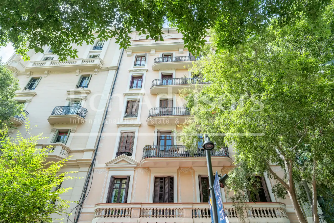 Piso con terraza en venta en Carrer del Consell de Cent, imagen 44