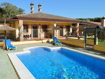 House with pool to rent in Barbate ciudad