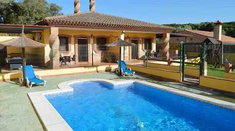 2 casitas rusticas pareadas