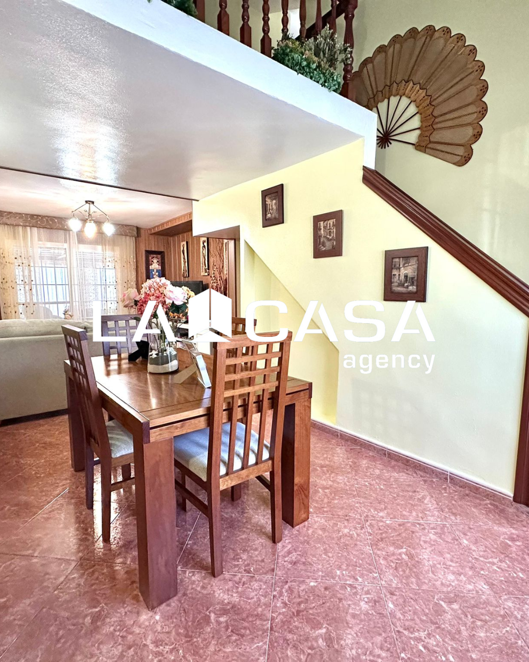 Single-family semi-detached for sale in  Sevilla Capital  with Storage room and Swimming Pool