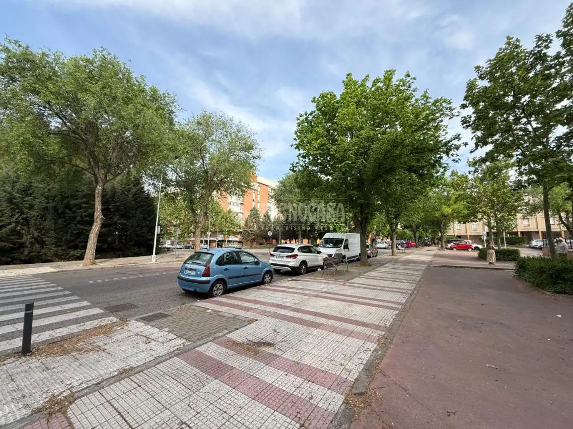 Exterior view of Flat for sale in Guadalajara  with Air Conditioner, Heating and Balcony