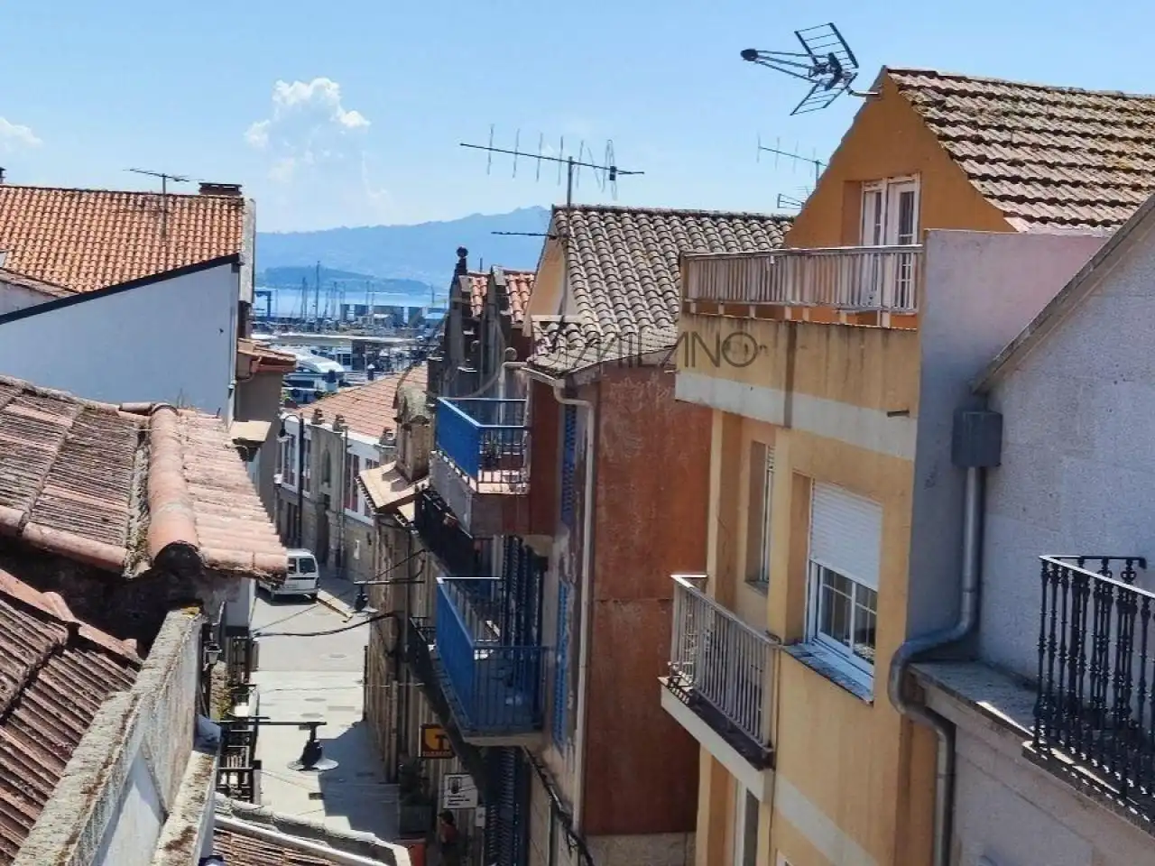 Exterior view of Houses for sale in Cangas pueblo