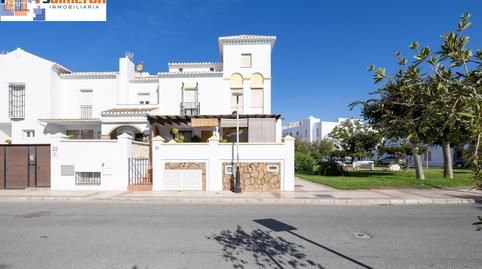 Foto 3 de Casa adosada en venda a Avenida Avenida de Los Geranios, 10, Calahonda - Carchuna, Motril