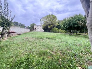 Casa amb jardí en venda a Sant Muç