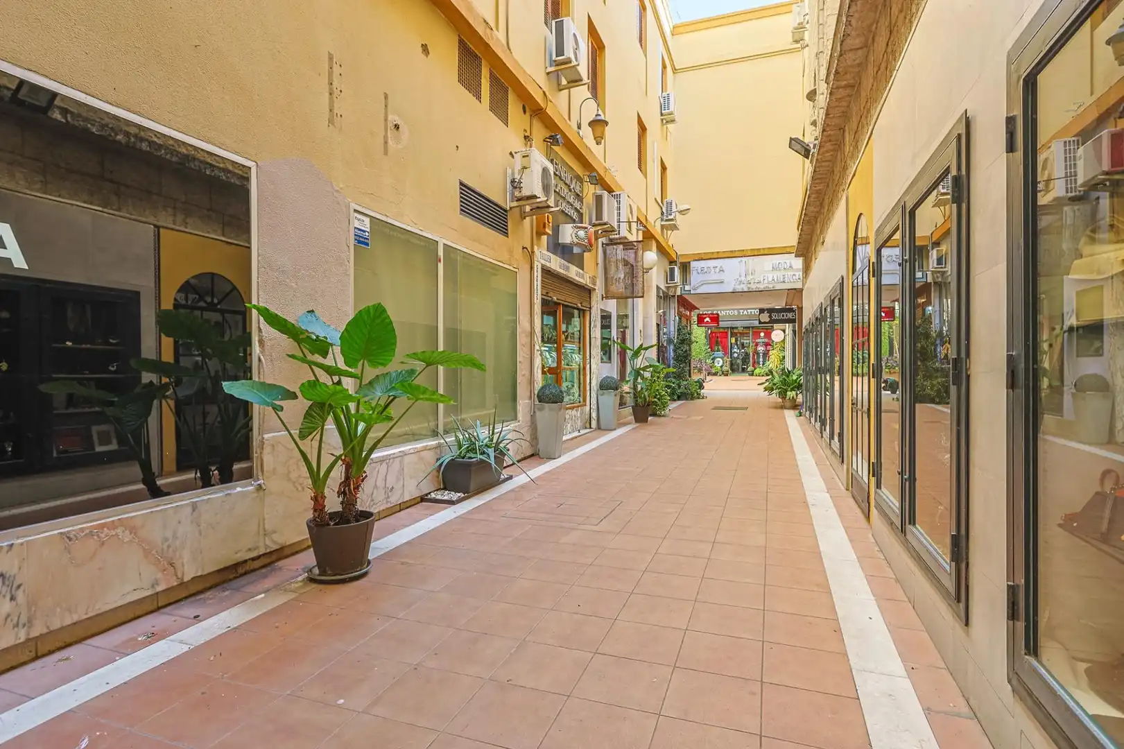 Vista exterior de Piso en venta en Sevilla