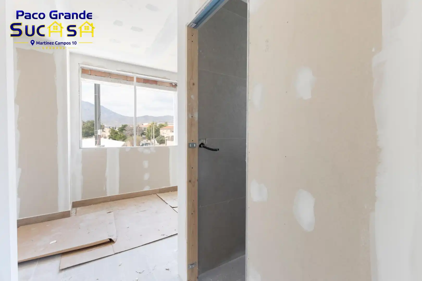 Badezimmer von Wohnung zum Verkauf in Gualchos mit Klimaanlage, Heizung und Privatgarten
