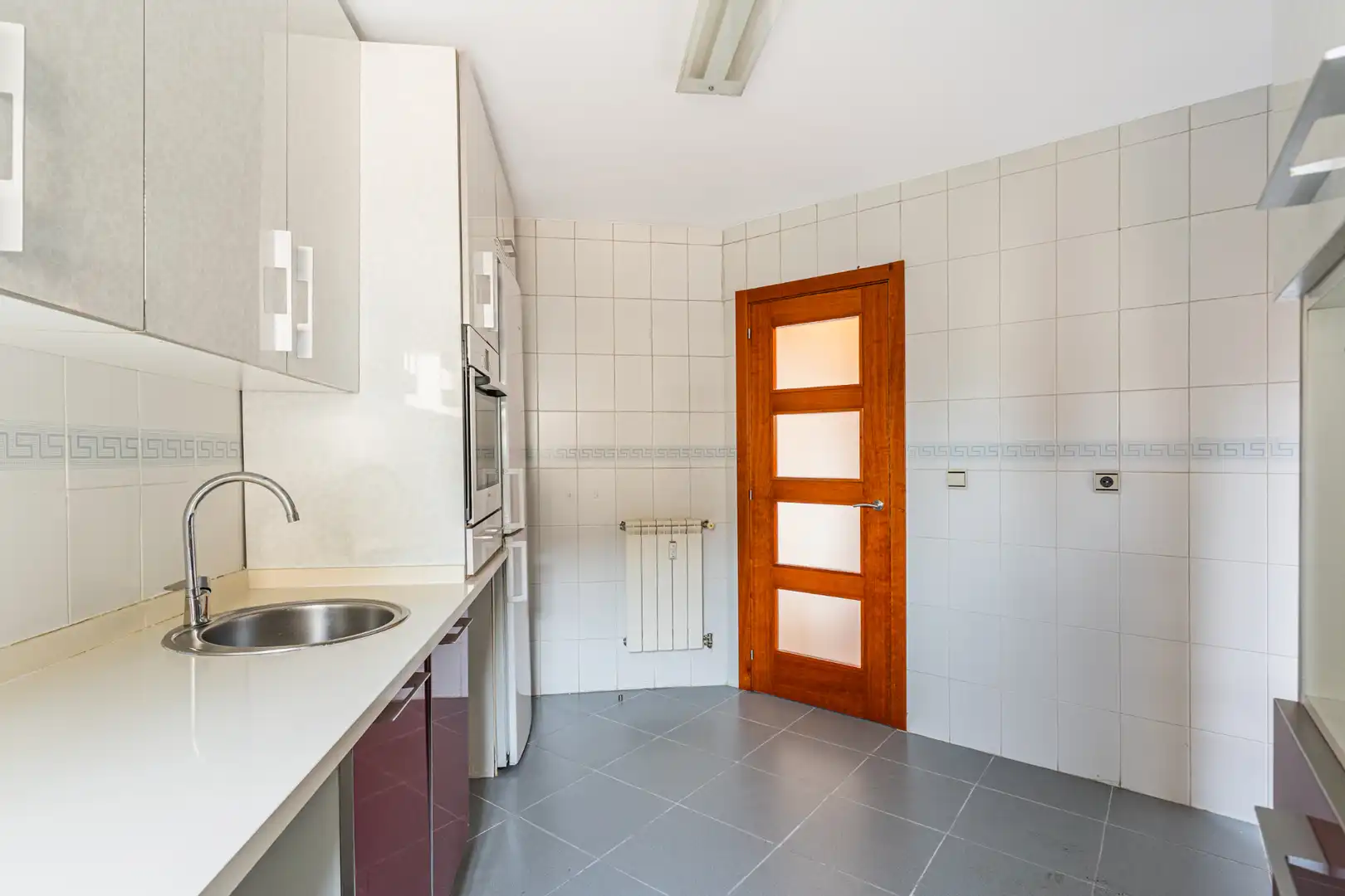 Küche von Wohnung zum Verkauf in Majadahonda mit Klimaanlage, Heizung und Privatgarten