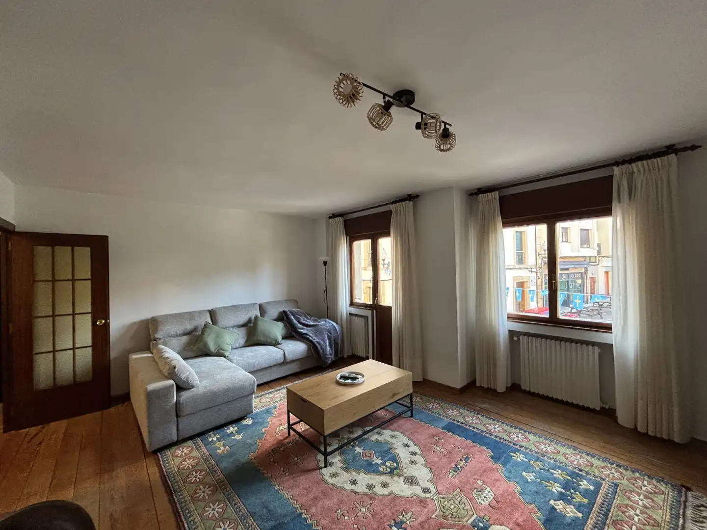 Flat with terrace to rent in Villaviciosa - Amandi, imagen 3