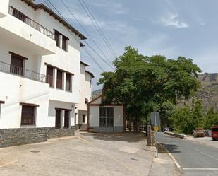 Vista exterior de Apartament en venda en Alpujarra de la Sierra amb Calefacció, Terrassa i Traster