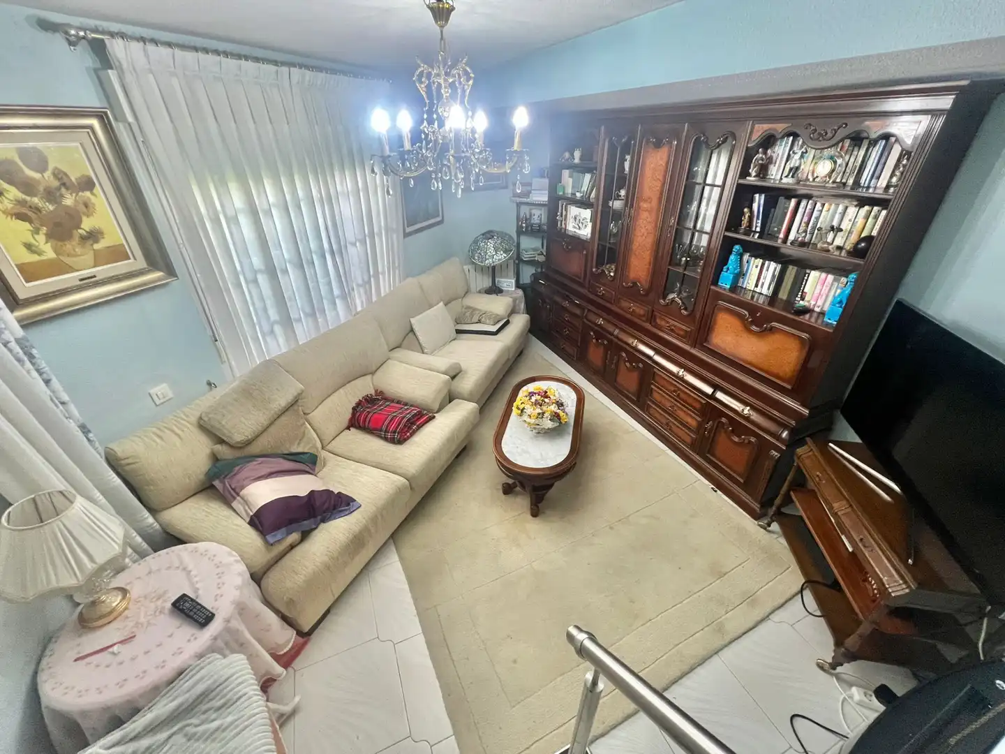 Sala de estar de Casa adosada en venta en Madrid con Aire acondicionado, Calefacción y Jardín privado