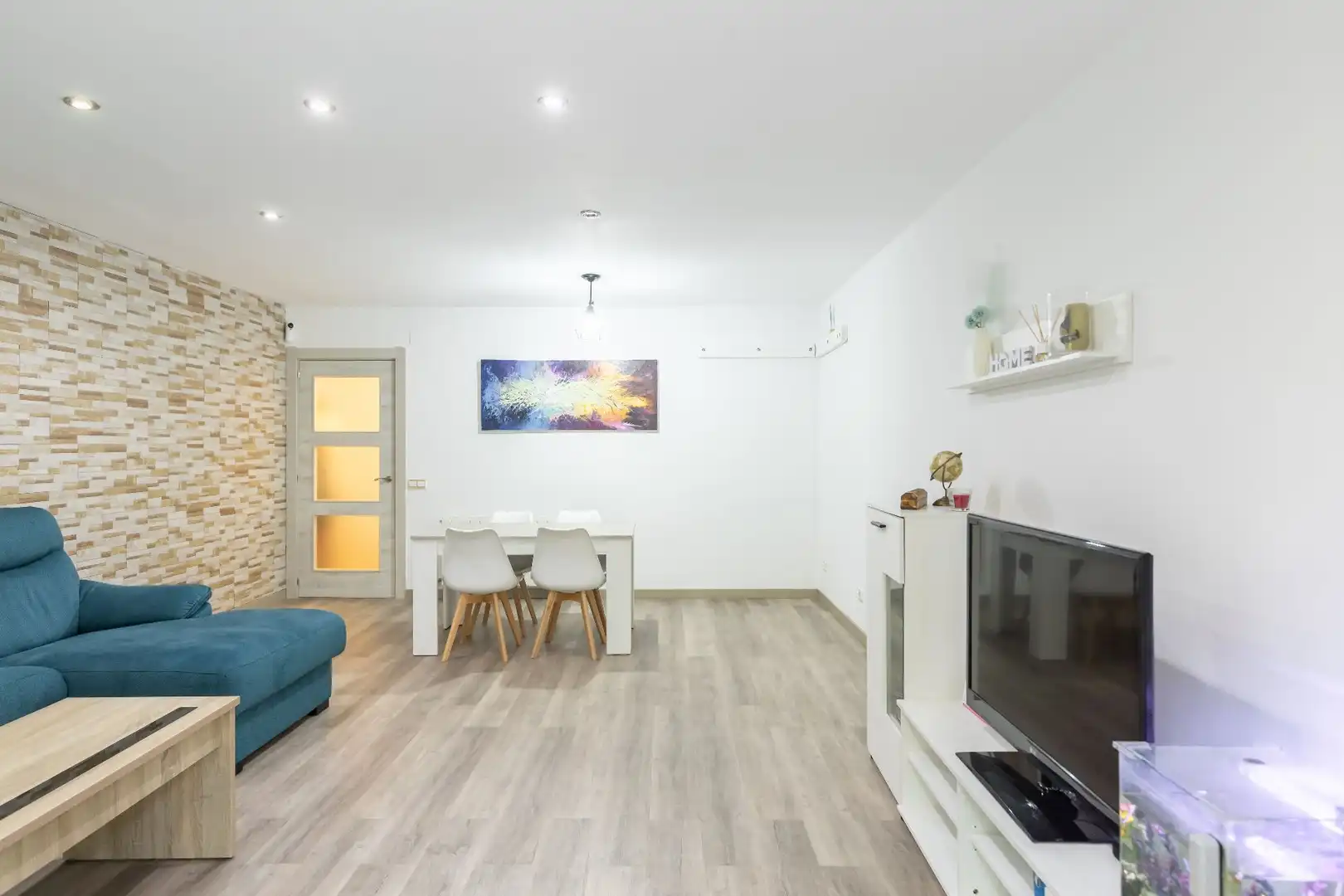 Living room of Flat for sale in Can Borrell