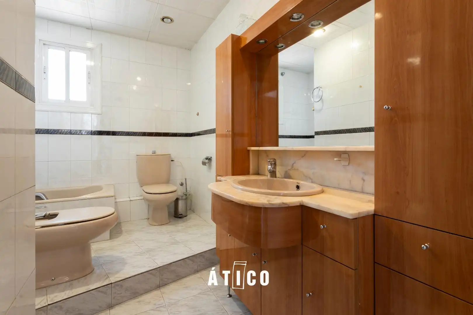 Baño de Ático en venta en Barcelona con Terraza