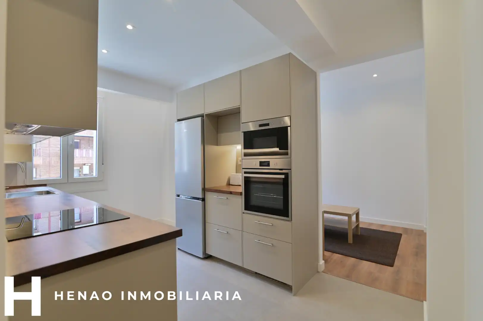 Kitchen of Flat for sale in Bilbao   with Heating, Parquet flooring and Furnished