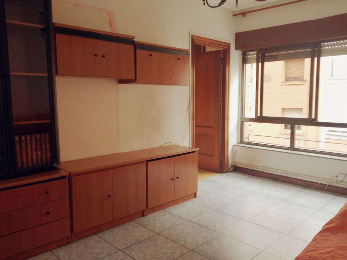 Bedroom of Flat for sale in Torrelavega   with Heating