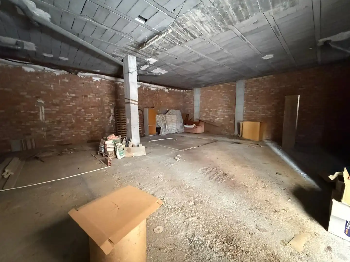 Local comercial en venta en Calle Gran Capitán 13