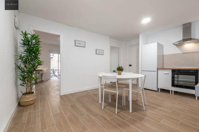 Piso en Venta en Calle JUAN DE LA CIERVA en Barrio de Zaidín