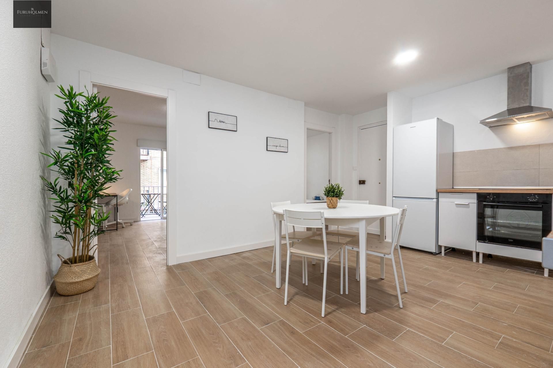 Flat for sale in Calle JUAN DE LA CIERVA, Barrio de Zaidín, Zaidín