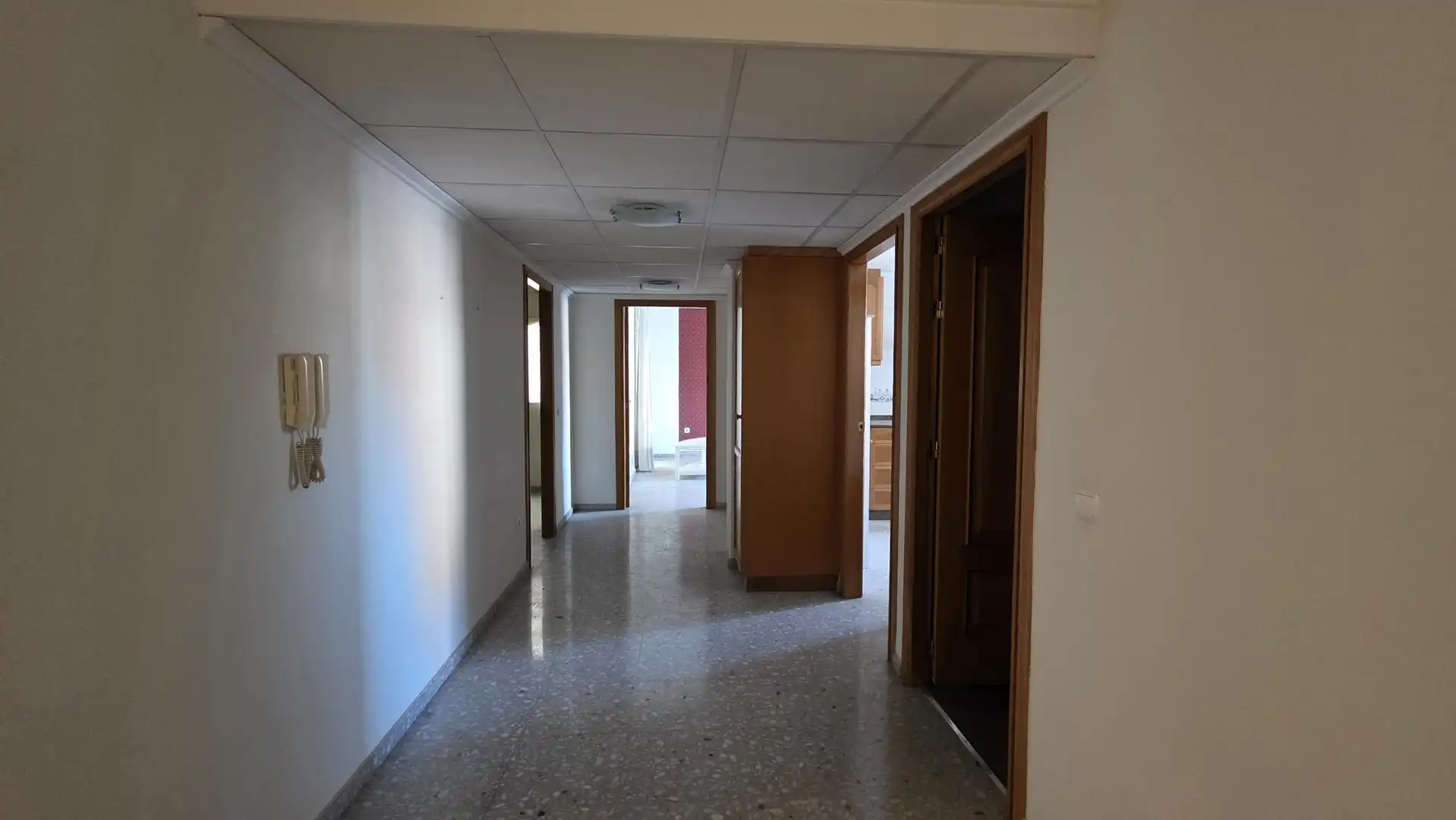 Piso en venta en Oliva con Terraza