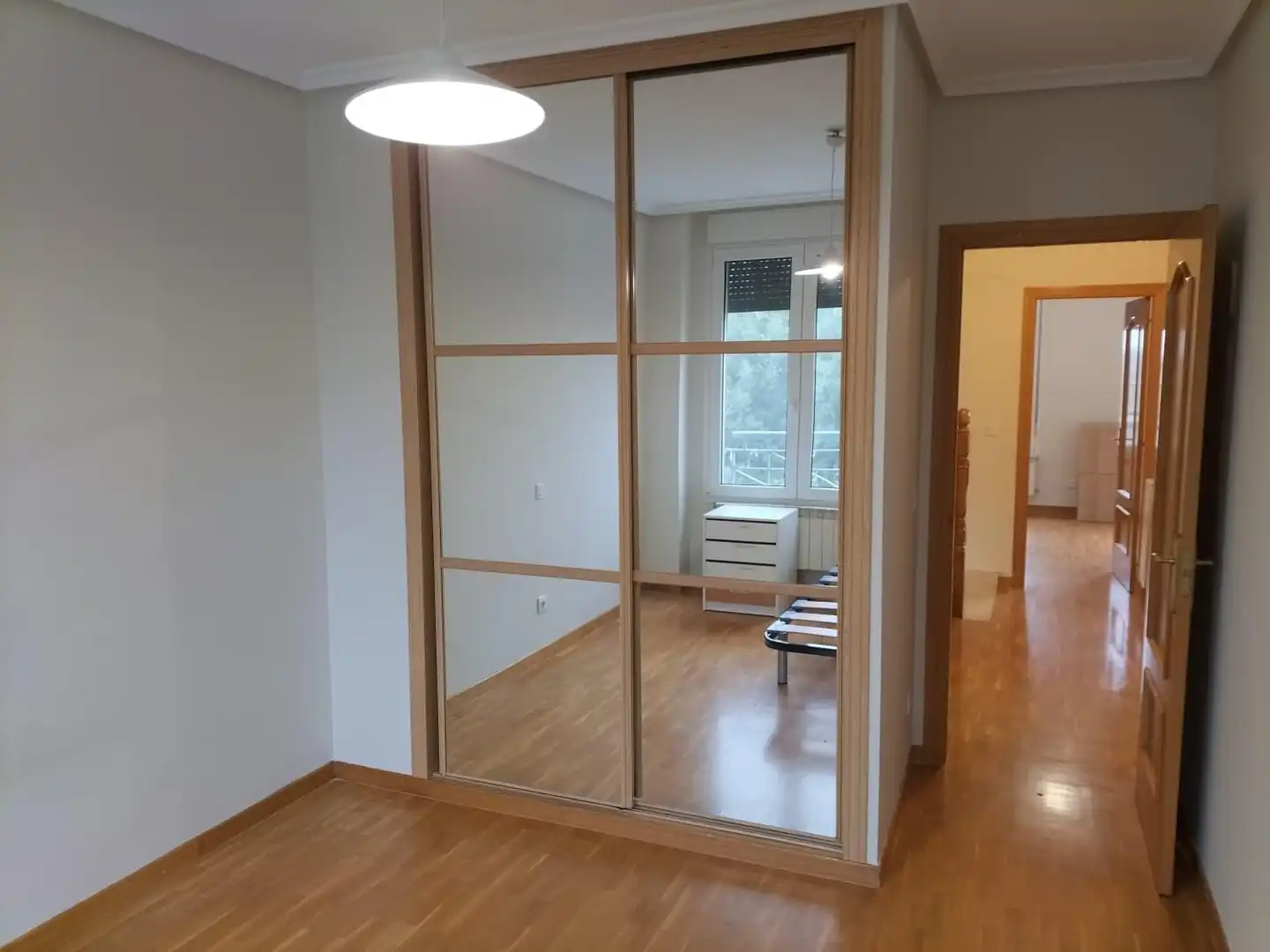 Habitación de Casa adosada en venta en Grijota con Calefacción, Jardín privado y Terraza
