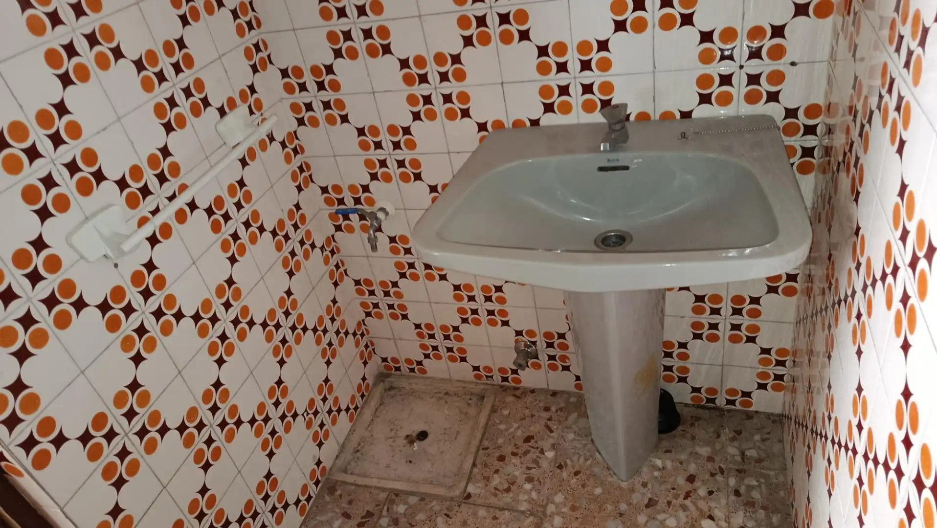 Baño de Oficina de alquiler en Elche / Elx con Aire acondicionado