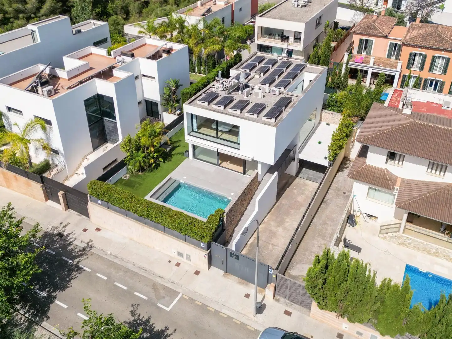 Vista exterior de Casa o xalet en venda en  Palma de Mallorca amb Aire condicionat, Calefacció i Jardí privat