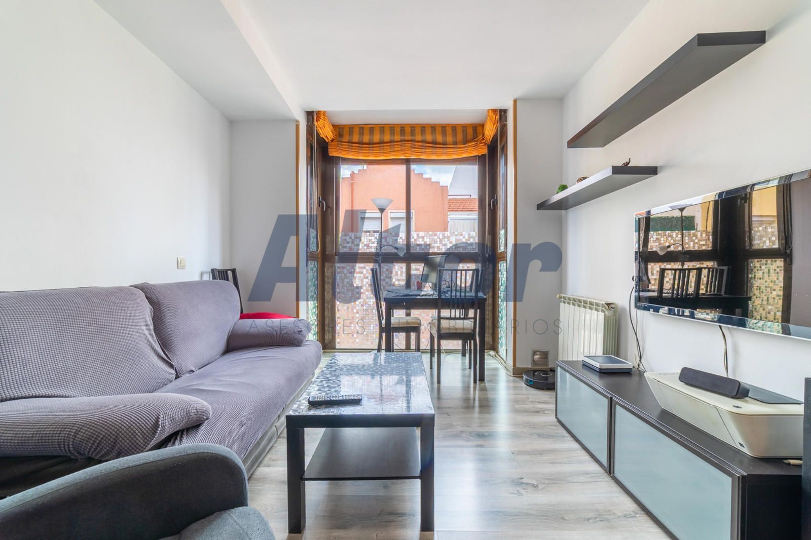 Living room of Flat for sale in  Madrid Capital  with Air Conditioner, Heating and Storage room