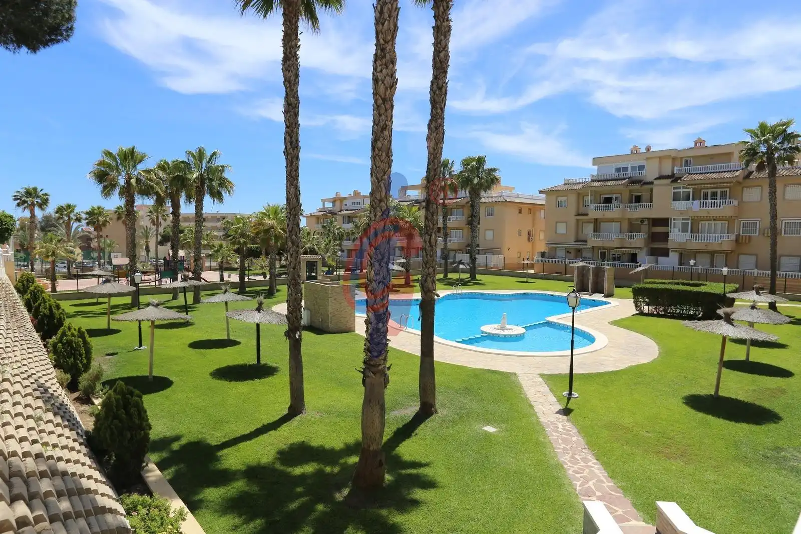Penthouse mit Pool zum Verkauf in Avenida Cervantes 68