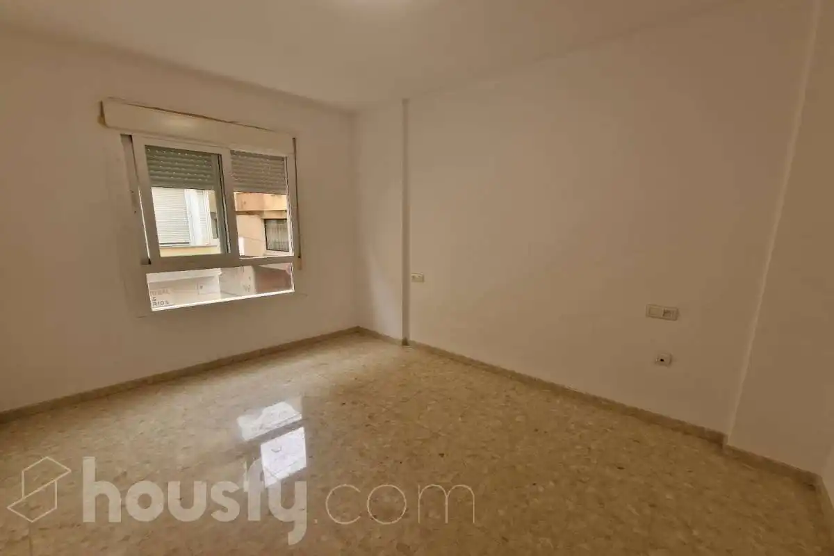 Dormitori de Pis de lloguer en El Ejido amb Terrassa i Balcó