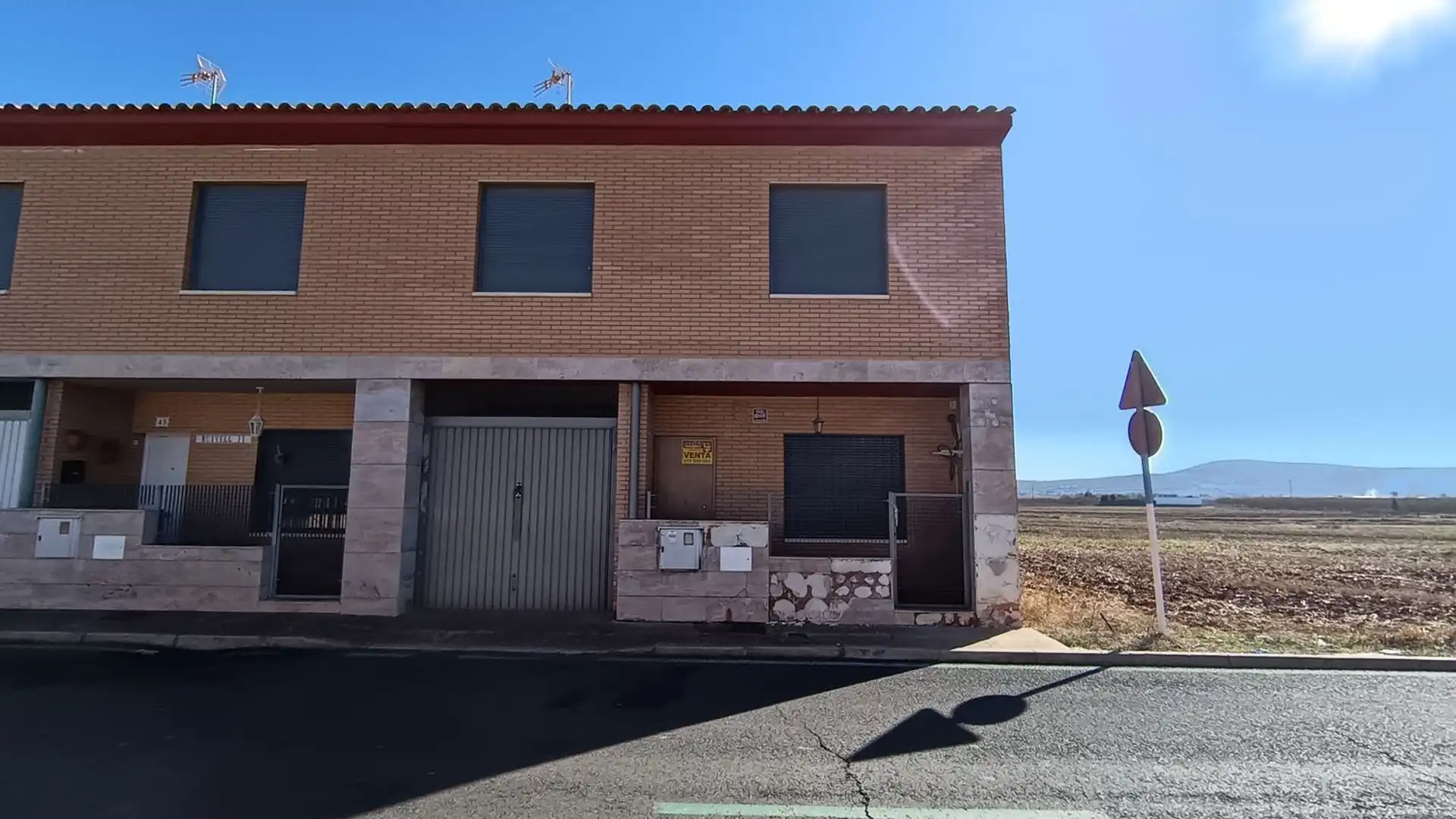 Exterior view of Single-family semi-detached for sale in Alcolea de Calatrava  with Heating, Private garden and Swimming Pool
