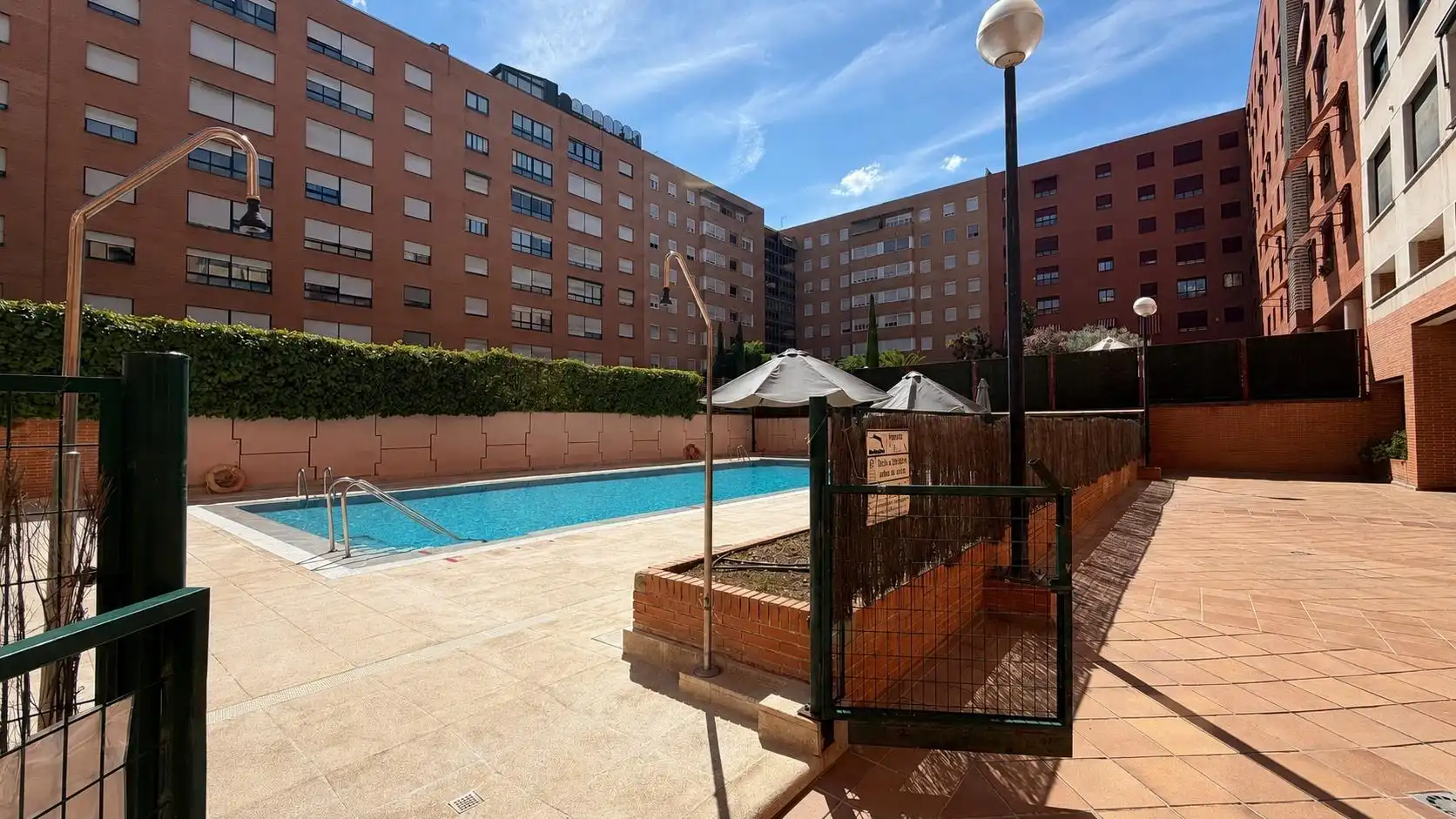 Piscina de Pis de lloguer en Madrid amb Aire condicionat, Calefacció i Parquet
