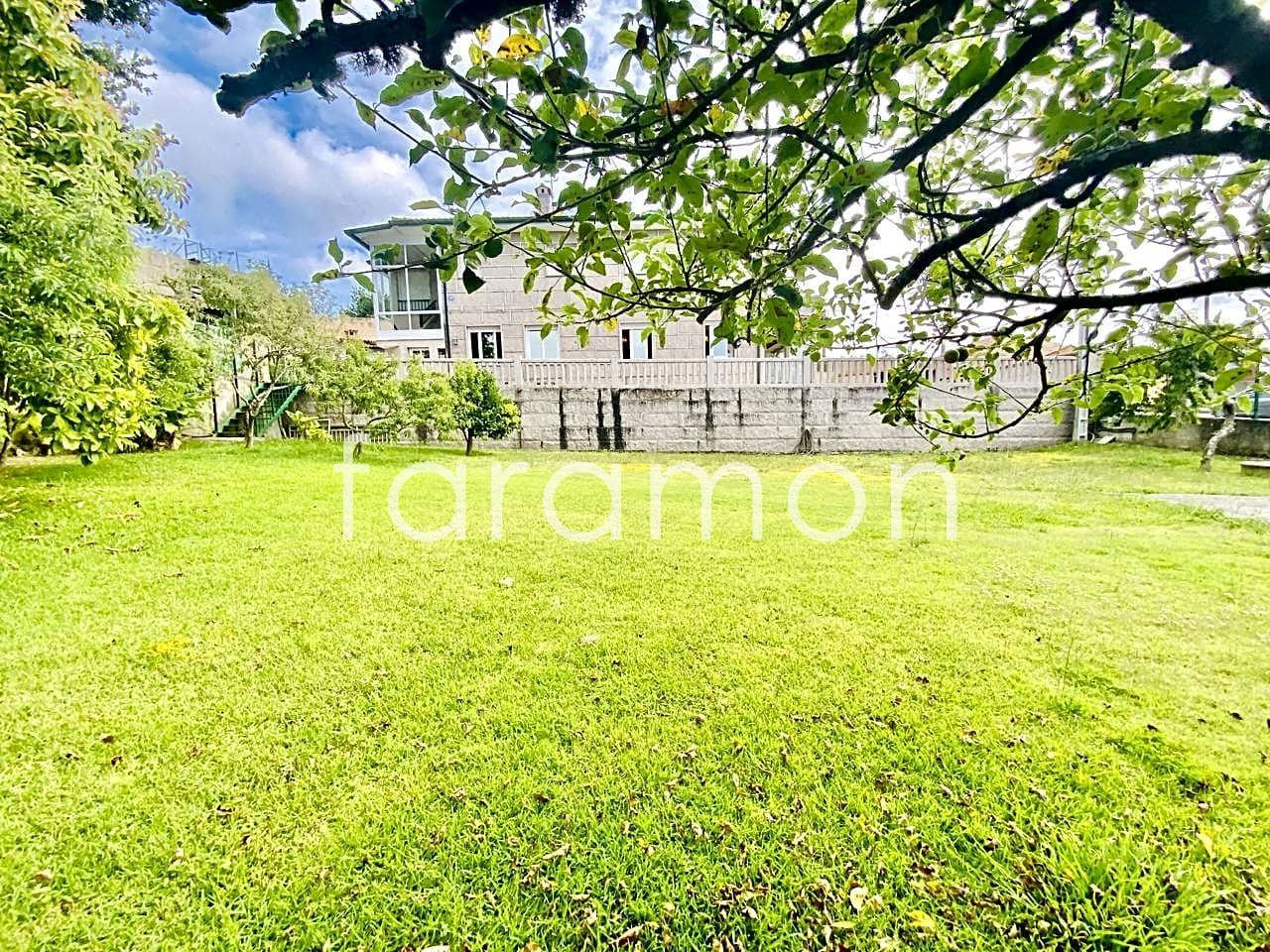 House or chalet for sale in Vigo   with Heating, Private garden and Terrace