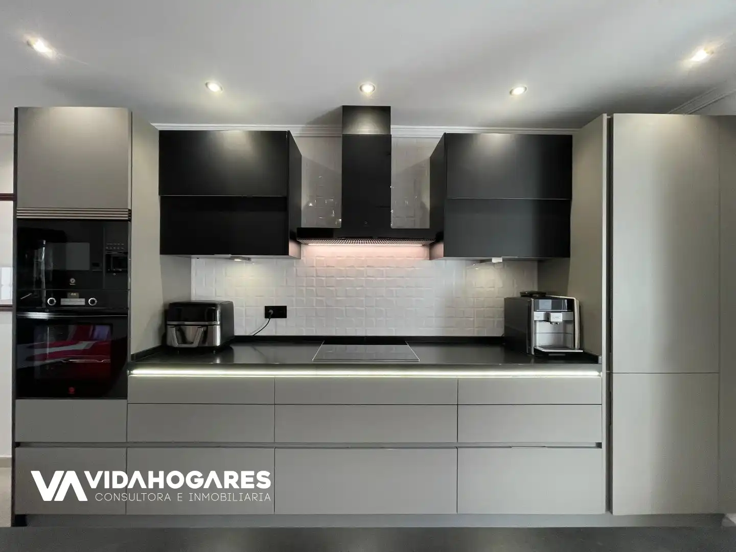 Kitchen of Houses for sale in Rota  with Air Conditioner, Heating and Terrace