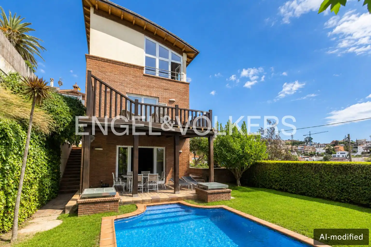 Swimming pool of Houses for sale in Esplugues de Llobregat  with Air Conditioner, Heating and Private garden