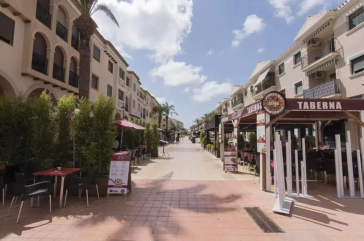 Vista exterior de Apartamento en venta en Los Alcázares con Aire acondicionado y Terraza
