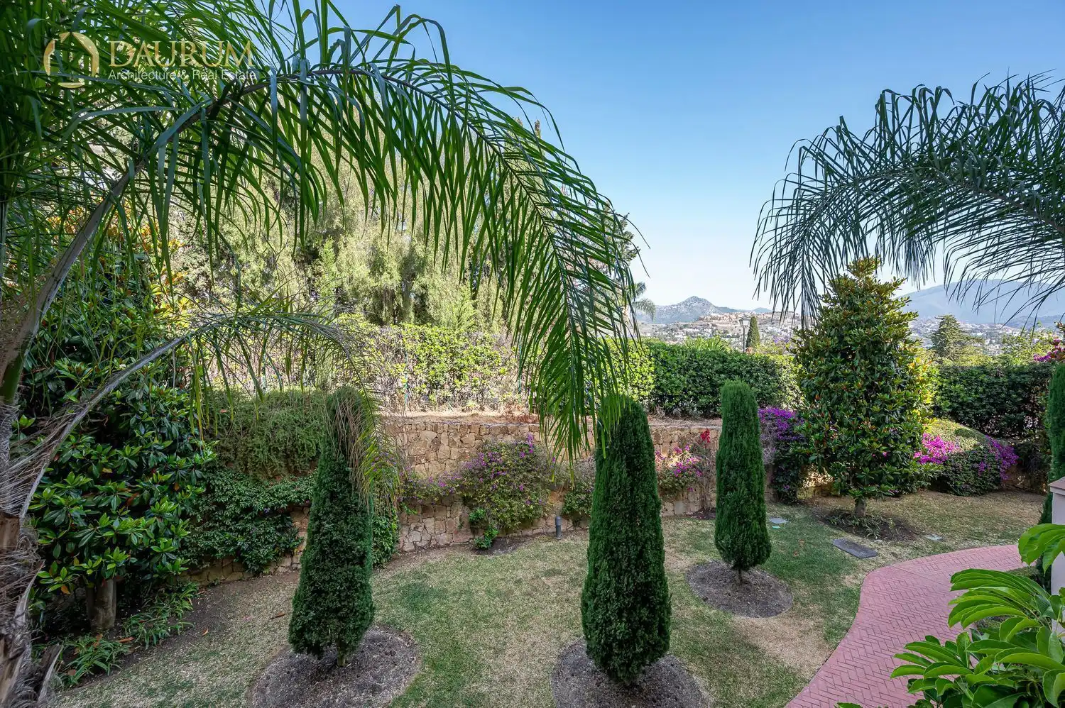 Jardí de Pis en venda en Estepona amb Aire condicionat, Calefacció i Terrassa