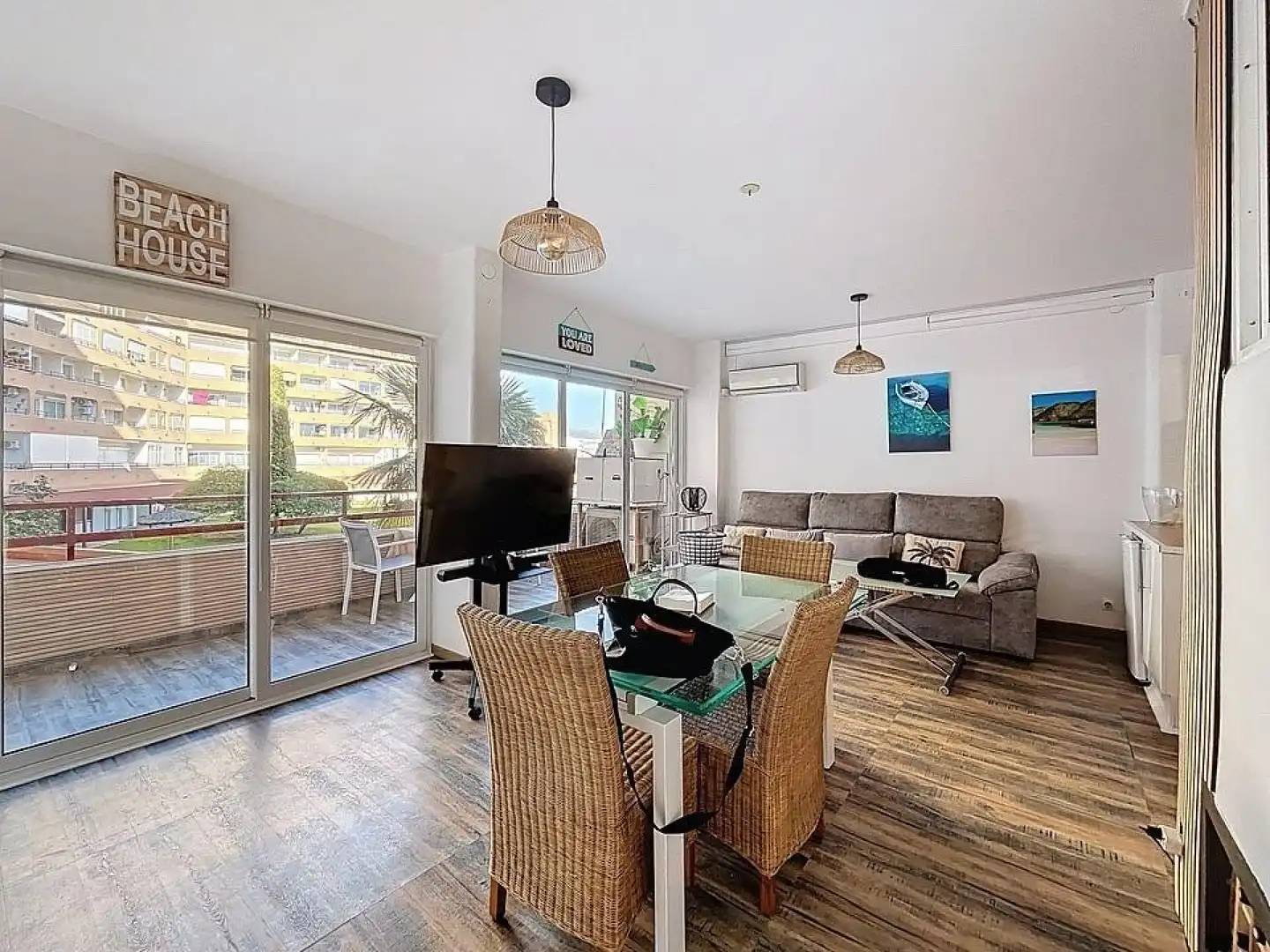 Living room of Apartments for sale in Roses  with Air Conditioner, Heating and Balcony