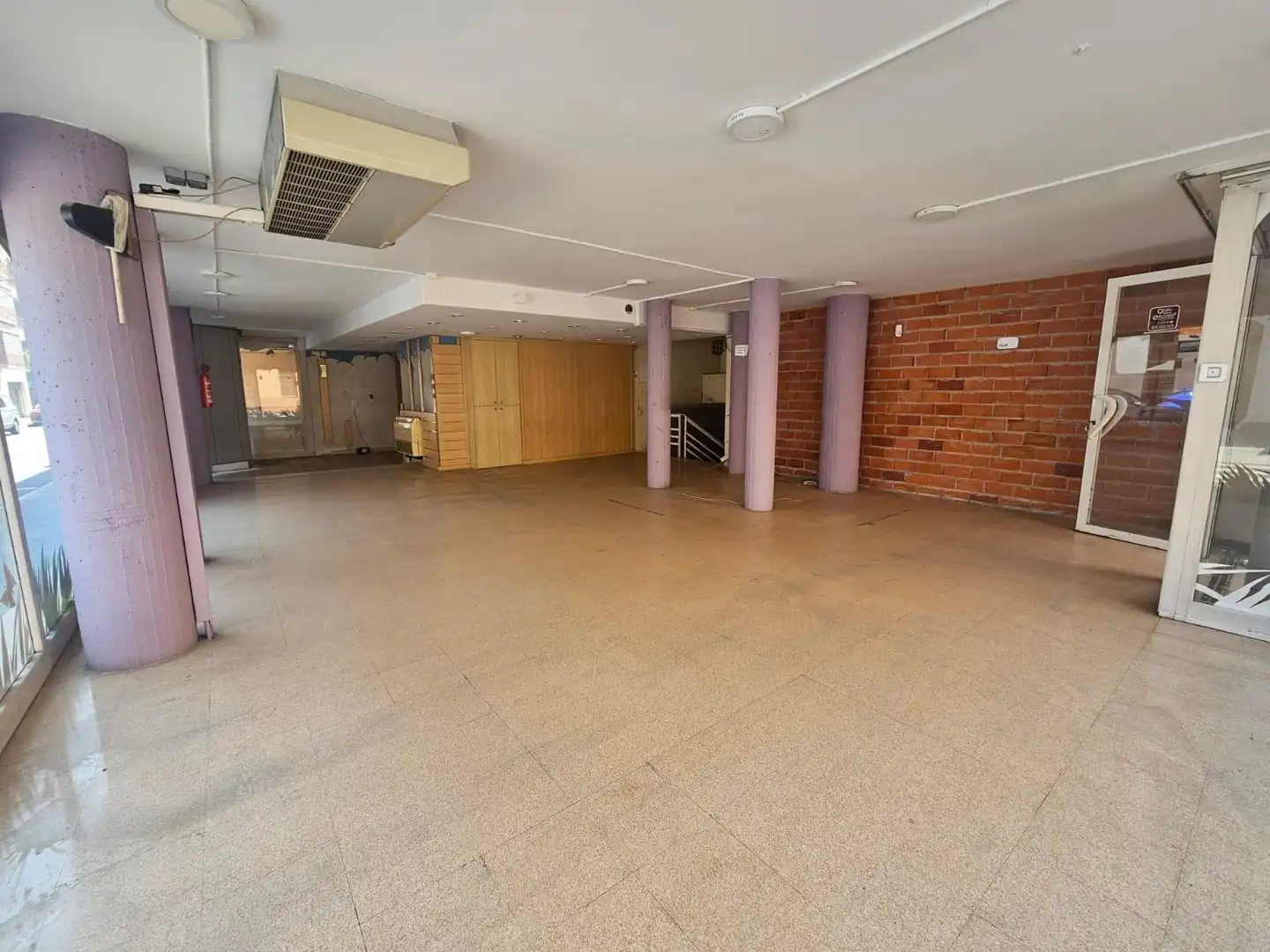 Business premises for sale in Carrer MARTI GRIVE, imagen 12