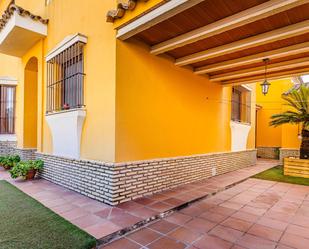 Exterior view of Single-family semi-detached for sale in Chiclana de la Frontera  with Air Conditioner, Terrace and Storage room