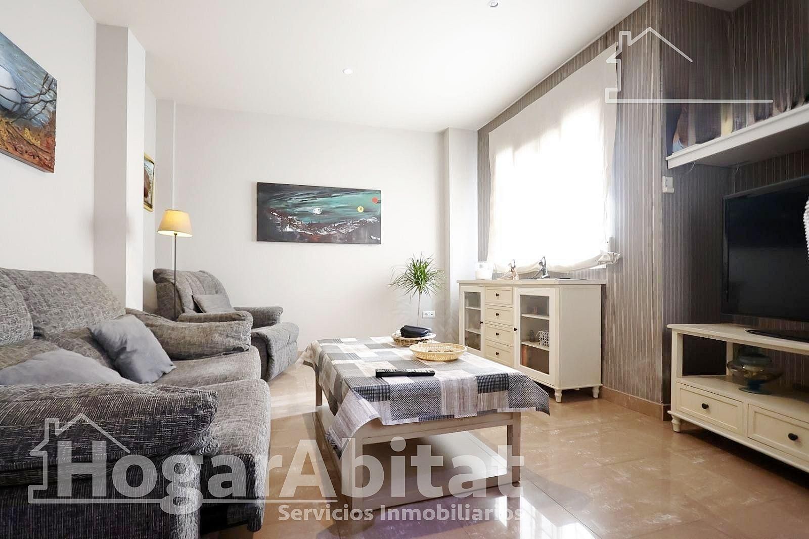 Living room of Single-family semi-detached for sale in Alzira  with Air Conditioner, Heating and Terrace