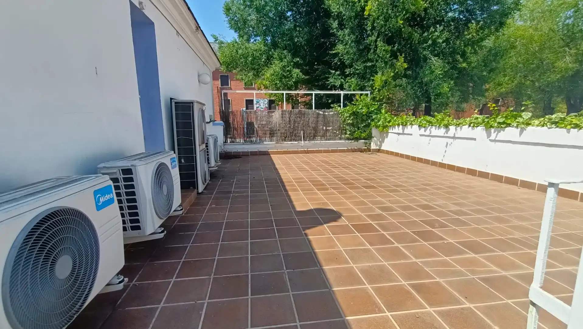 Terraza de Local en traspaso en Guadalajara con Aire acondicionado, Calefacción y Terraza